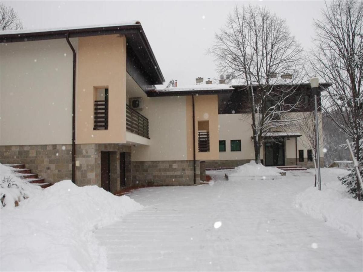 Отель Hotel Villa Kaylaka Плевен